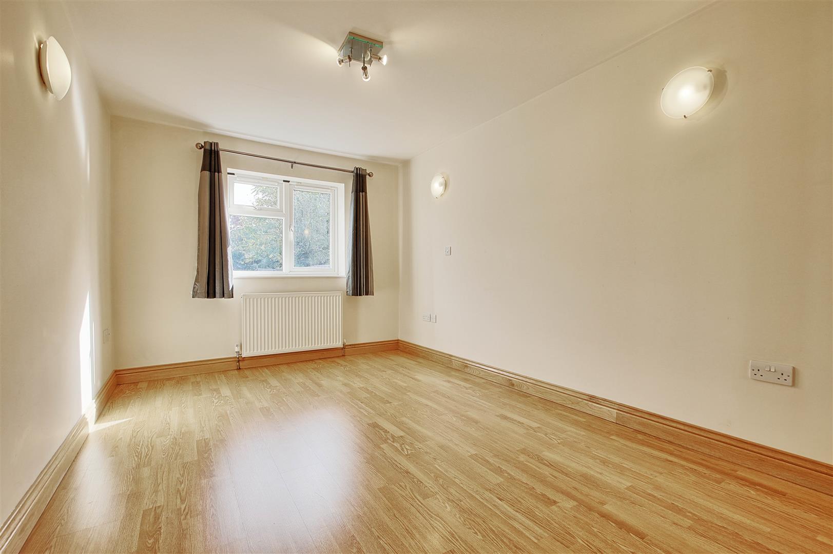 56 Hawthorn Way, Cambridge